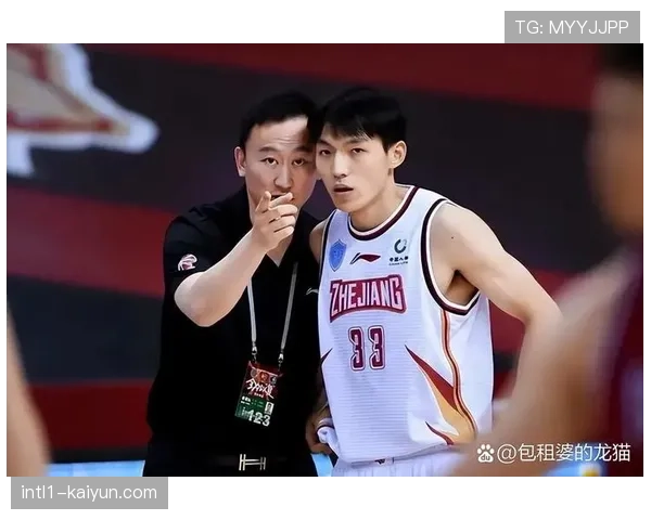 刘维伟新人培养与战术补位 青岛年轻球员成长迅速